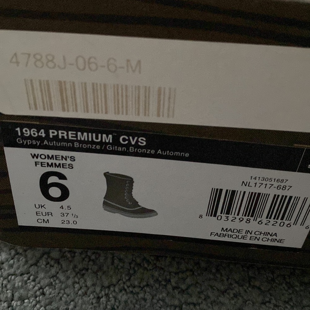 Sorel Womens or big kids boots. - Picture 3 of 3